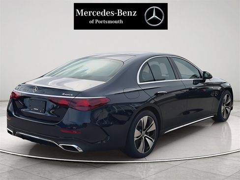 New 2026 Mercedes-Benz E 350 4MATIC Sedan image 8