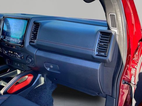 Used 2024 Nissan Frontier PRO-4X w/ Off-Road Protection Package image 21