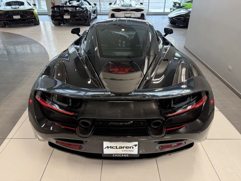 Used 2019 McLaren 720S RWD image 3