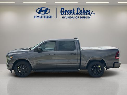 Used 2022 RAM 1500 Laramie AWD/4WD image 2