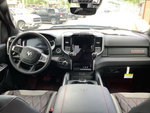 New 2026 RAM 1500 Big Horn AWD/4WD image 8