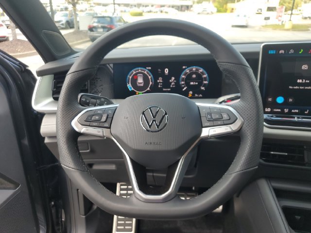 New 2026 Volkswagen Tiguan SE R-Line AWD/4WD image 25