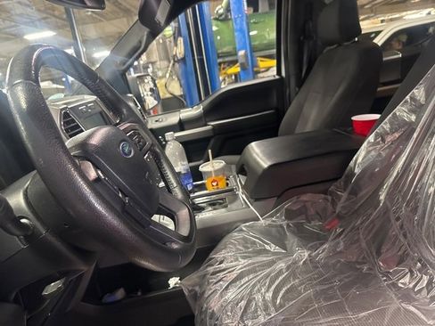 Used 2015 Ford F150 XLT w/ Equipment Group 302A Luxury image 25