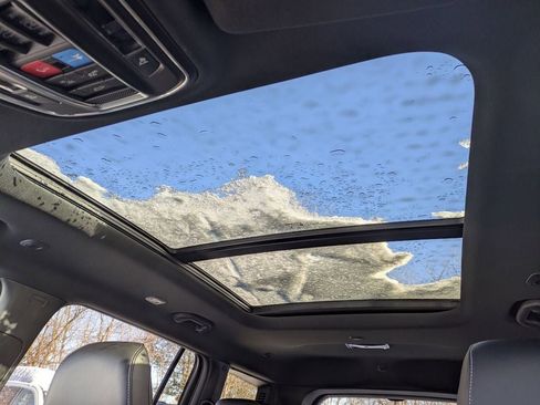 New 2025 Jeep Grand Cherokee L Limited image 23