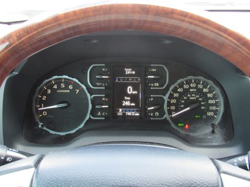 Used 2018 Toyota Tundra 1794 Edition image 17