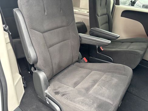 Used 2014 Dodge Grand Caravan SE w/ Quick Order Package 29E SE image 19
