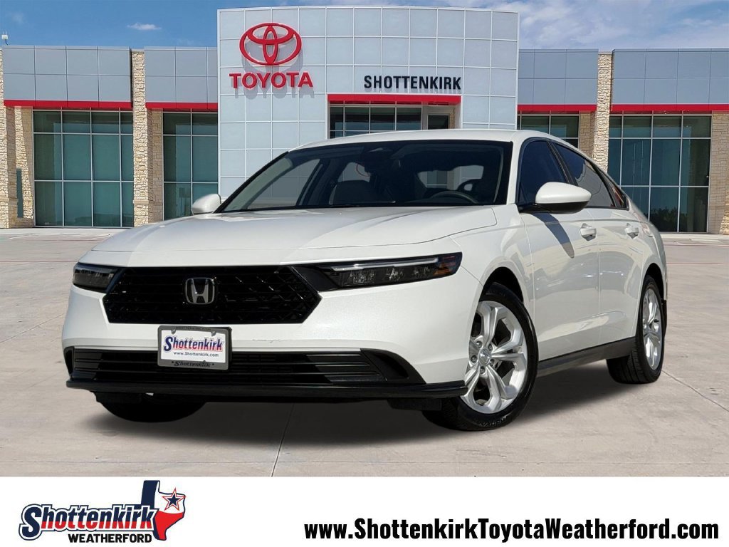 Used 2024 Honda Accord LX image 1
