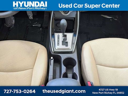 Used 2013 Hyundai Elantra GLS FWD image 18