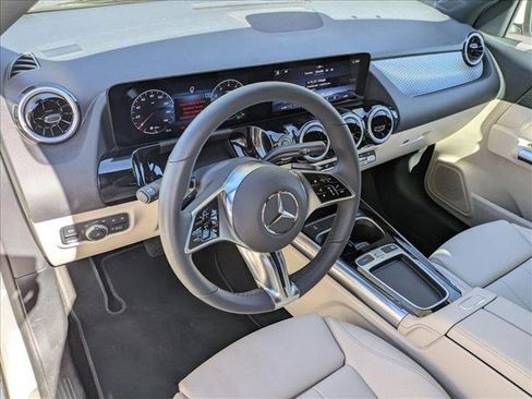 Certified 2026 Mercedes-Benz GLA 250 image 10