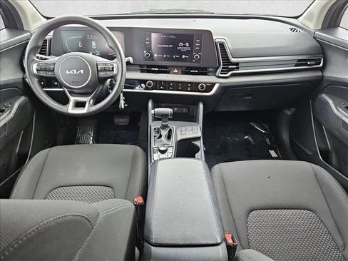 Used 2024 Kia Sportage LX image 17