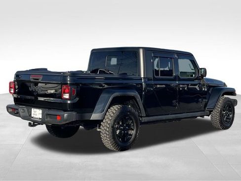Used 2022 Jeep Gladiator Sport image 7