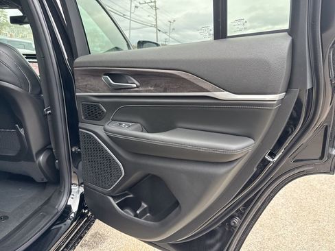 New 2026 Jeep Grand Cherokee Limited image 29