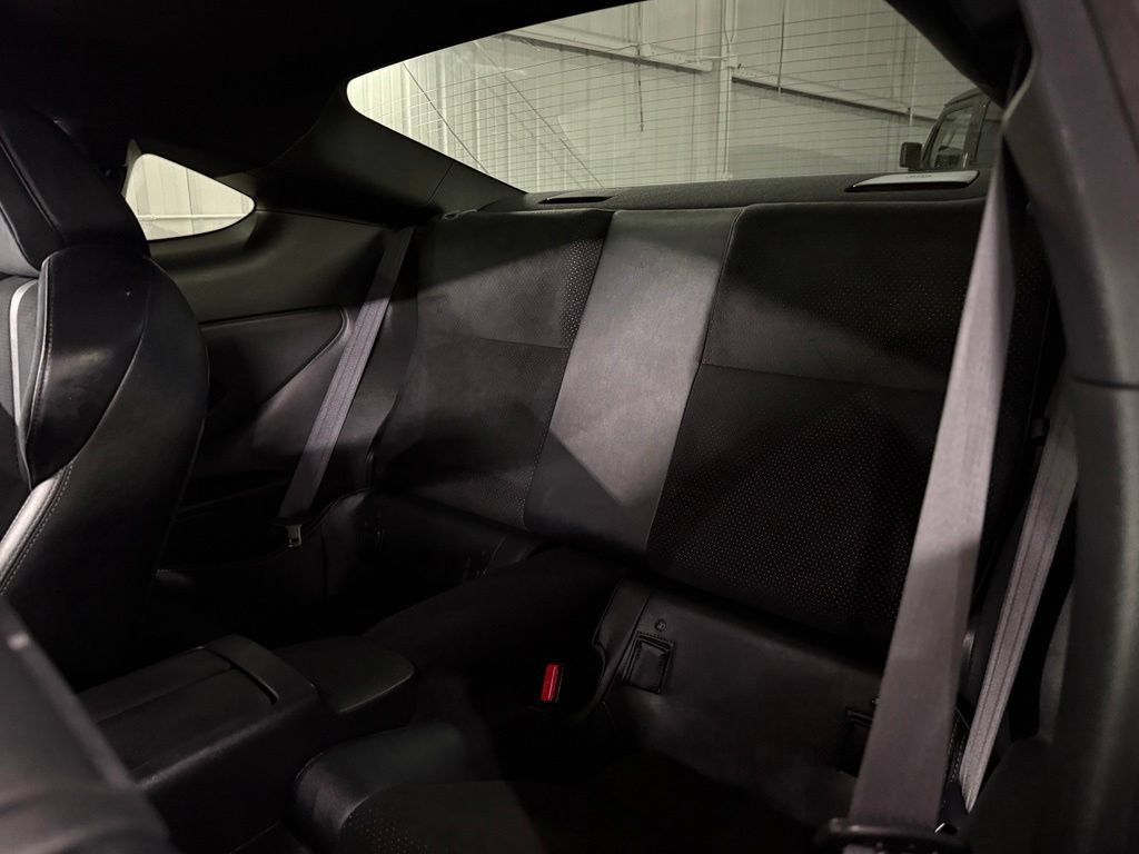 Used 2023 Toyota GR86 Premium w/ ALL Weather Mat Package (TMS) RWD image 25