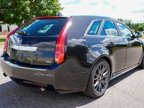 Used 2014 Cadillac CTS Performance AWD/4WD image 3
