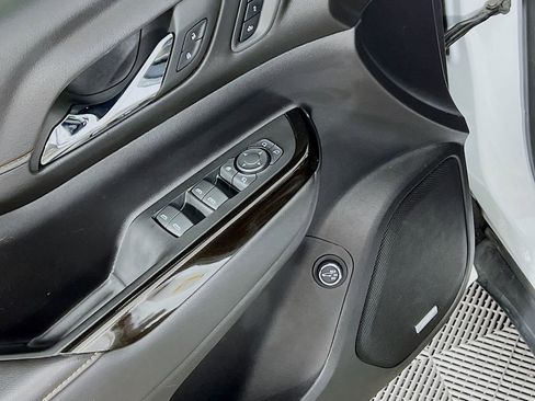 Certified 2023 GMC Acadia AT4 w/ Technology Package AWD/4WD image 17