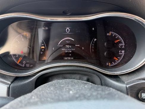 Used 2014 Jeep Grand Cherokee Laredo w/ 18" Wheel & 8.4" Radio Group AWD/4WD image 17