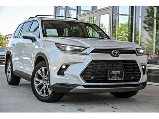 Used 2024 Toyota Grand Highlander AWD video 1