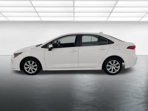 Used 2024 Toyota Corolla LE FWD image 5