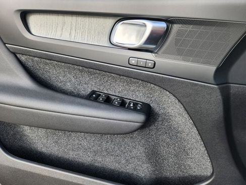 New 2026 Volvo XC40 B5 Plus w/ Protection Package Premier image 9