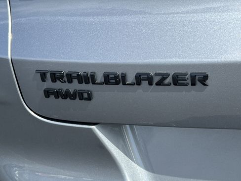 New 2026 Chevrolet TrailBlazer RS AWD/4WD image 9