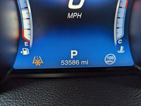 Used 2018 Maserati Levante image 21