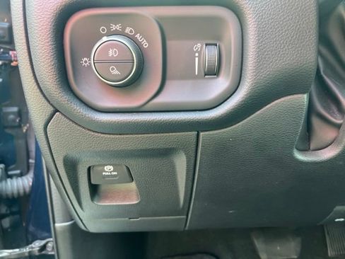 Used 2023 RAM 1500 Big Horn AWD/4WD image 8