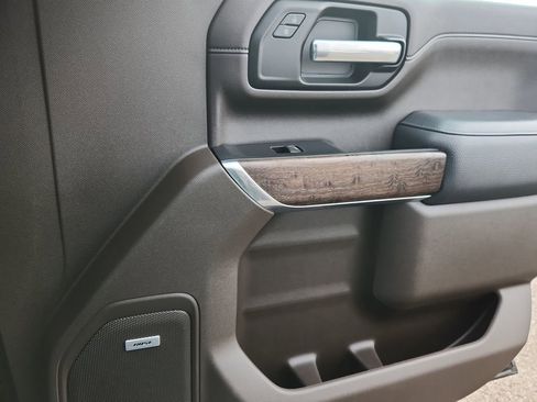 Used 2023 GMC Sierra 3500 Denali w/ Denali Ultimate Package image 16