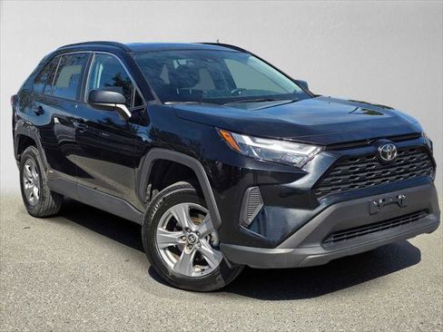 Used 2025 Toyota RAV4 LE AWD/4WD image 1