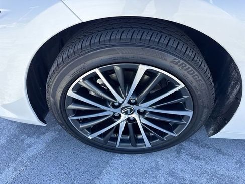 Certified 2025 Lexus ES 350 350 w/ Premium Package image 10