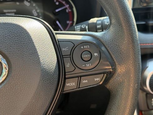 Used 2019 Toyota RAV4 Adventure AWD/4WD image 18