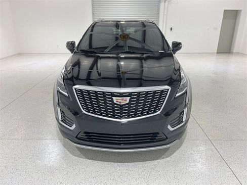 Used 2025 Cadillac XT5 Premium Luxury image 8