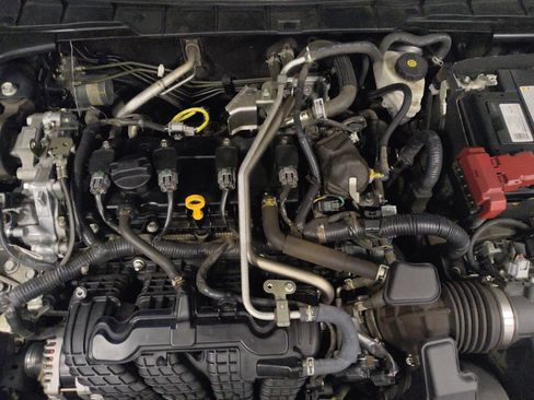 Used 2024 Nissan Altima 2.5 S FWD image 30