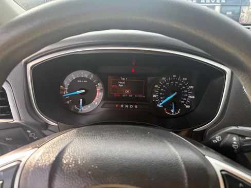 Used 2014 Ford Fusion SE image 12