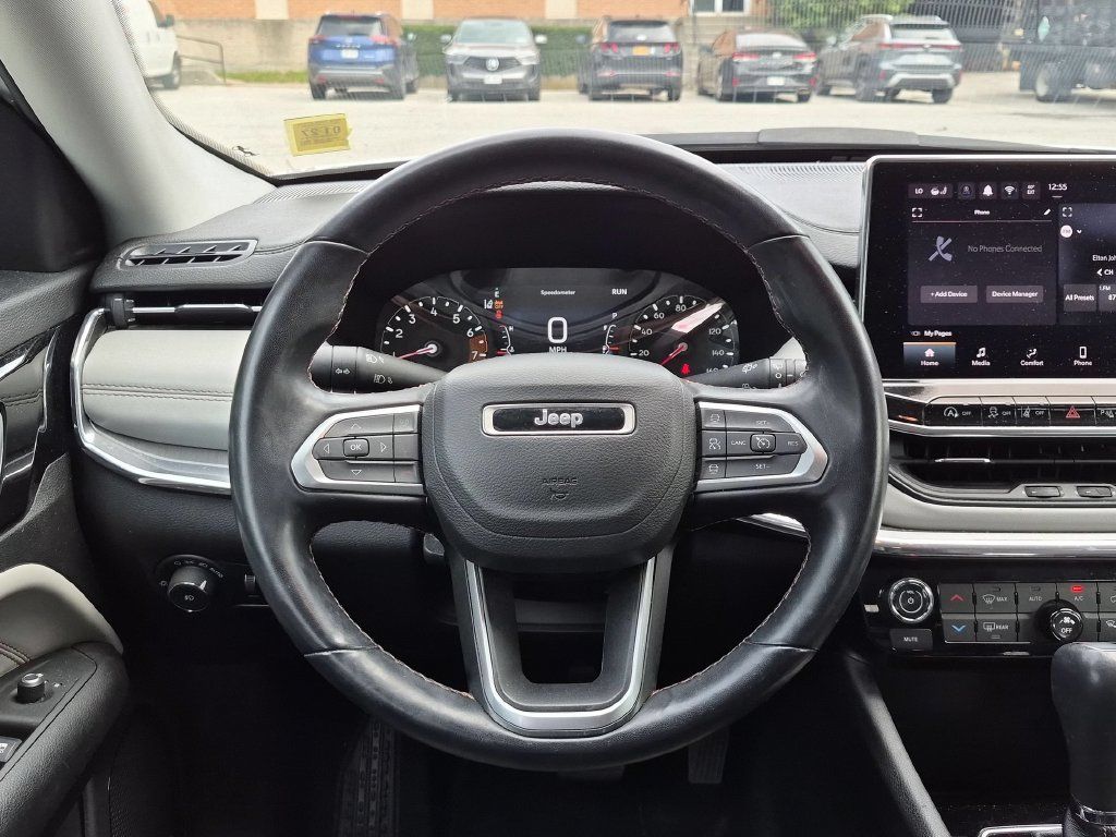Used 2022 Jeep Compass Limited w/ Sun and Sound Group AWD/4WD image 14