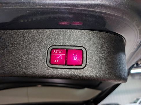 Used 2013 Mercedes-Benz GL 450 4MATIC image 25