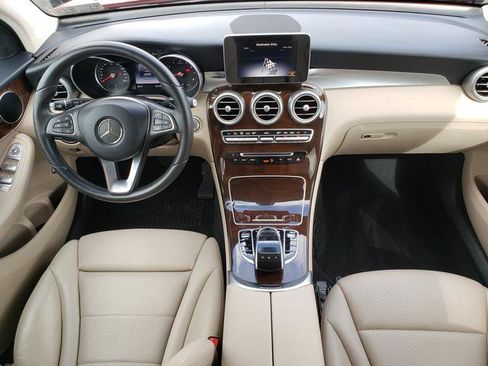Used 2017 Mercedes-Benz GLC 300 4MATIC image 16
