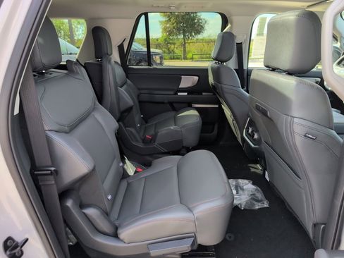 New 2025 Ford Expedition Max Active image 15