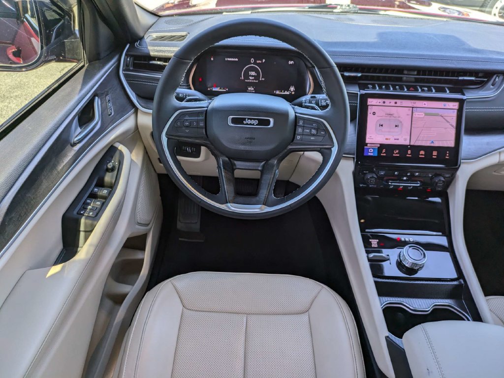 Used 2025 Jeep Grand Cherokee L Limited w/ Luxury Tech Group II AWD/4WD image 20