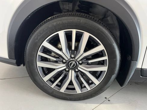Used 2024 Nissan Kicks SV FWD image 14