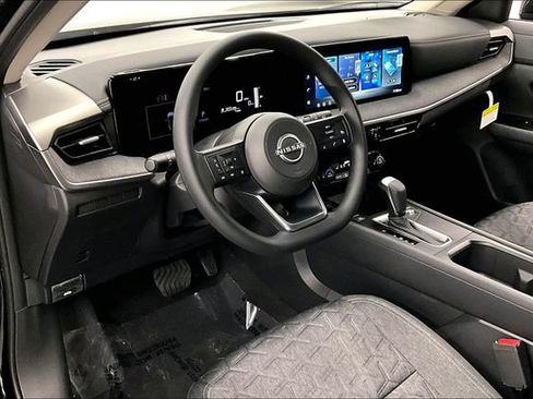 New 2026 Nissan Kicks SV w/ Cold Weather Package AWD/4WD image 7