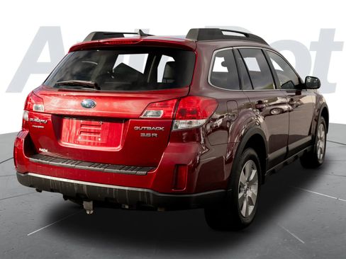 Used 2012 Subaru Outback 3.6R Limited image 3