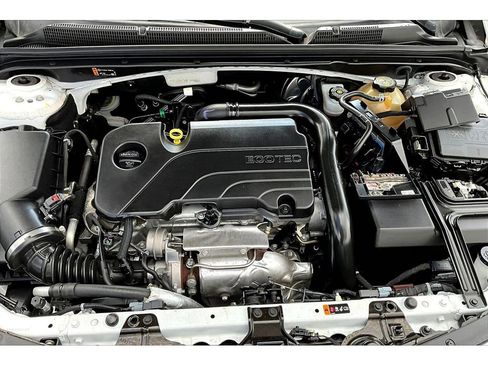 Used 2022 Chevrolet Malibu LT FWD image 11