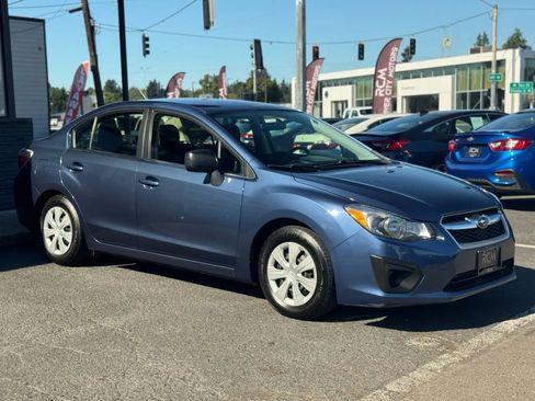 Used 2013 Subaru Impreza 2.0i image 3