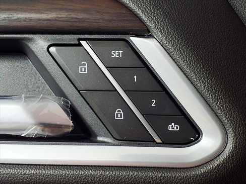 New 2026 GMC Sierra 2500 SLT image 18