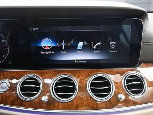 Used 2020 Mercedes-Benz E 450 4MATIC Wagon image 11