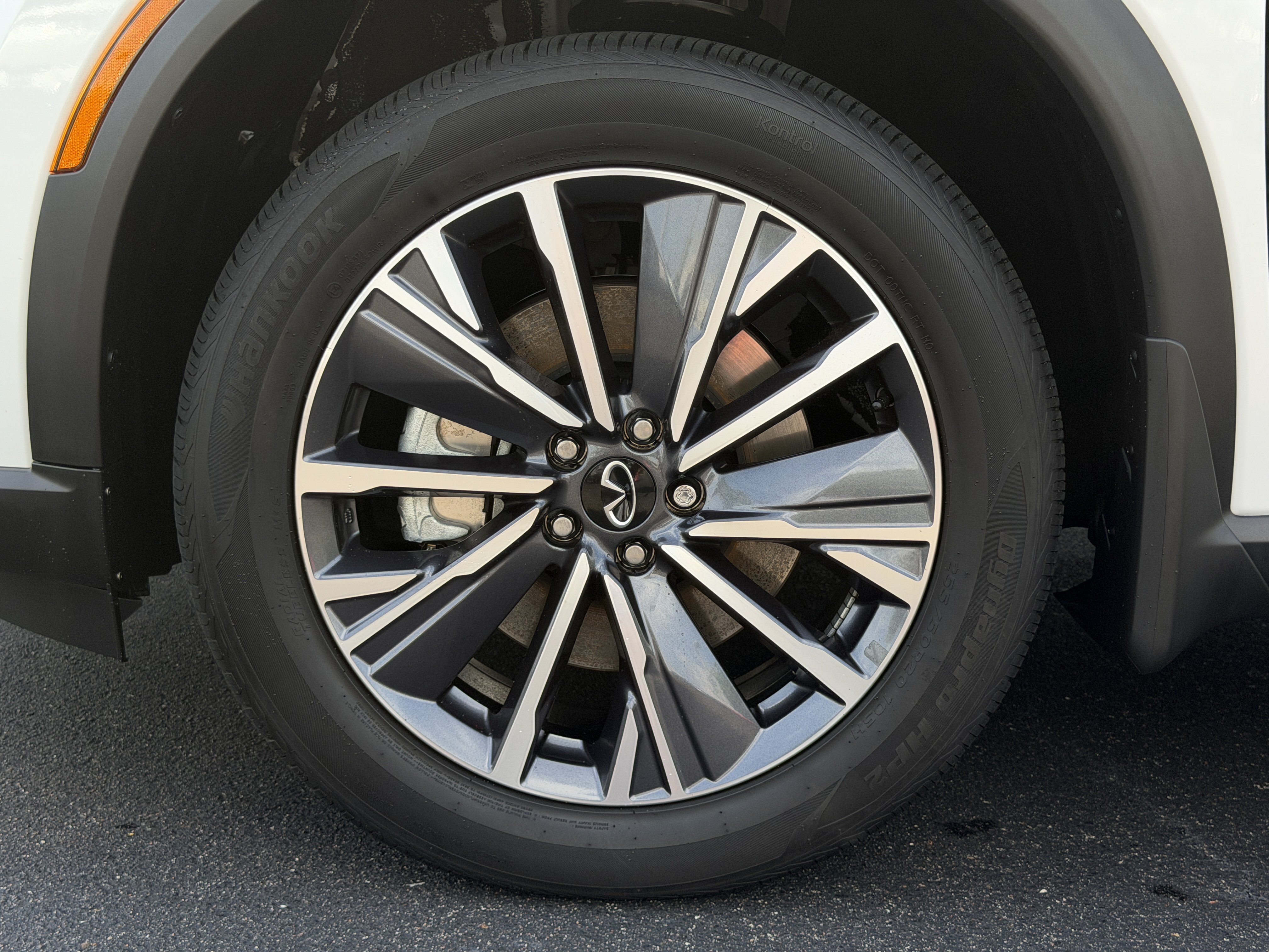 Certified 2027 INFINITI QX60 Luxe w/ Family Package FWD image 37