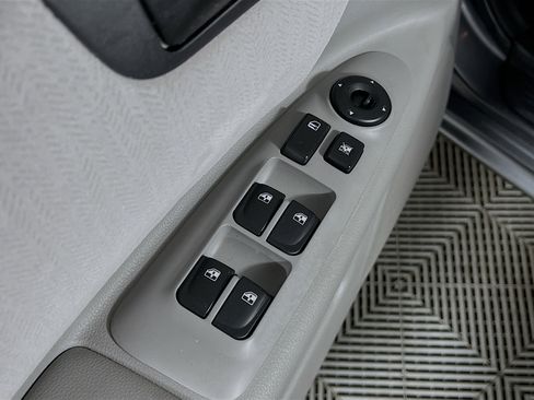 Used 2009 Kia Optima LX image 17