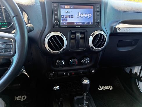 Used 2014 Jeep Wrangler Sahara w/ Trailer Tow Group AWD/4WD image 44