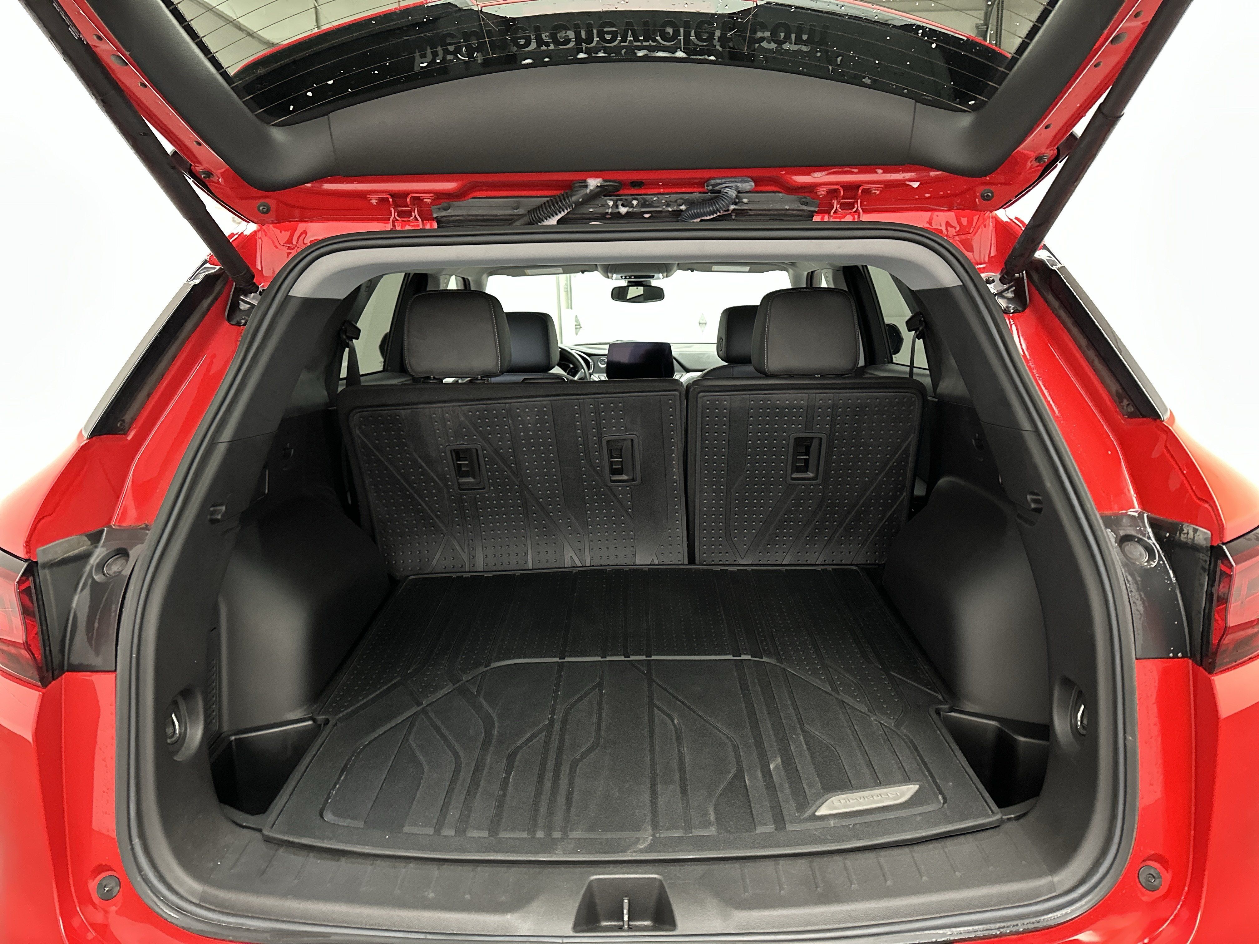Used 2024 Chevrolet Blazer LT w/ LPO, Floor Liner Package FWD image 14