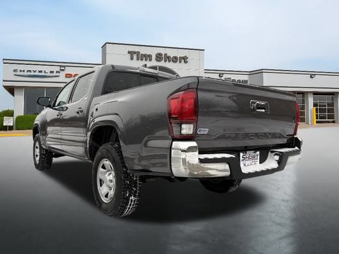 Used 2021 Toyota Tacoma SR5 RWD image 10